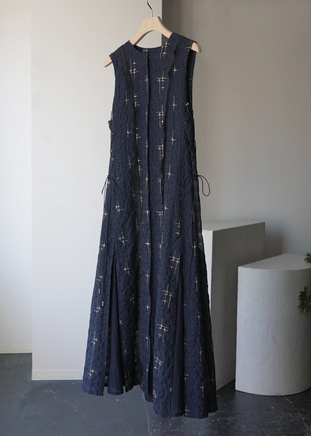 sparkle embroidery dress (navy)