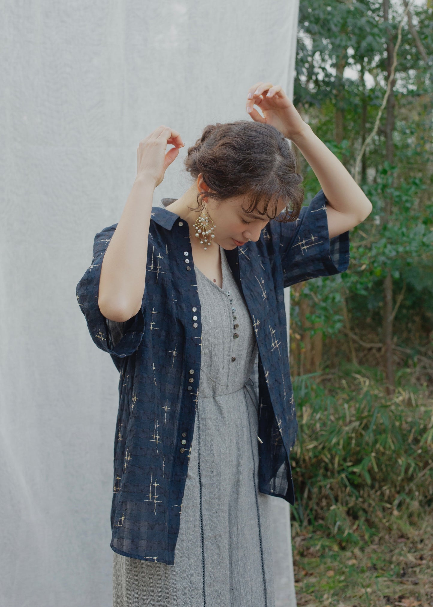 sparkle embroidery shirt (navy)