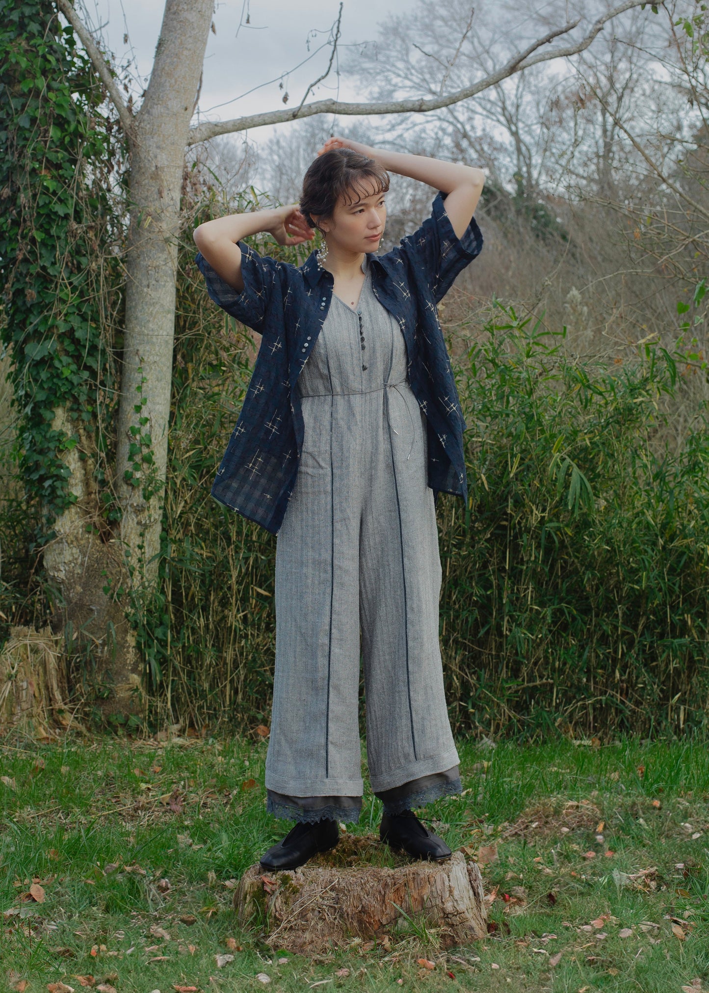 sparkle embroidery shirt (navy)