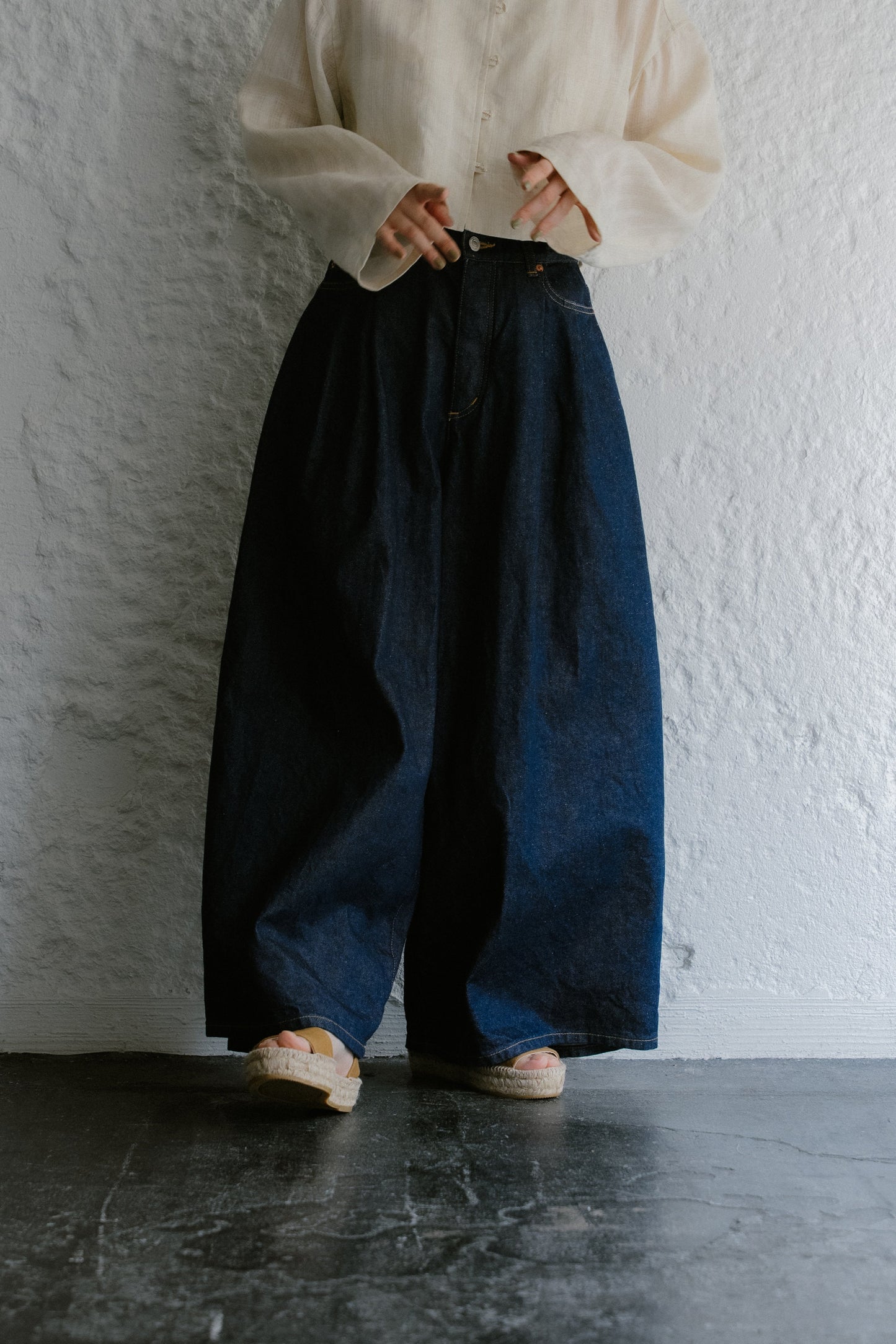 mailing stamp petal denim (indigo)