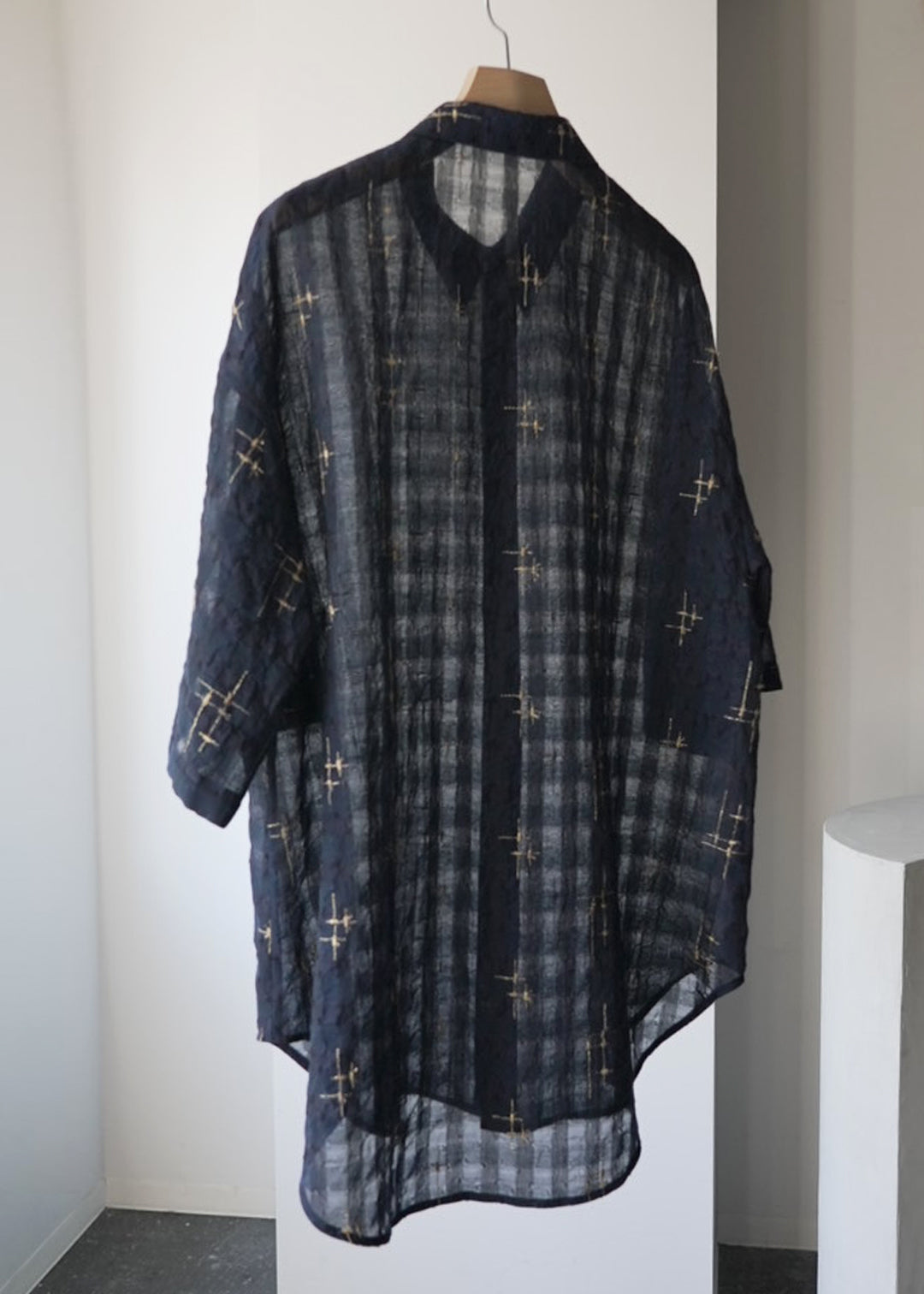 sparkle embroidery shirt (navy)
