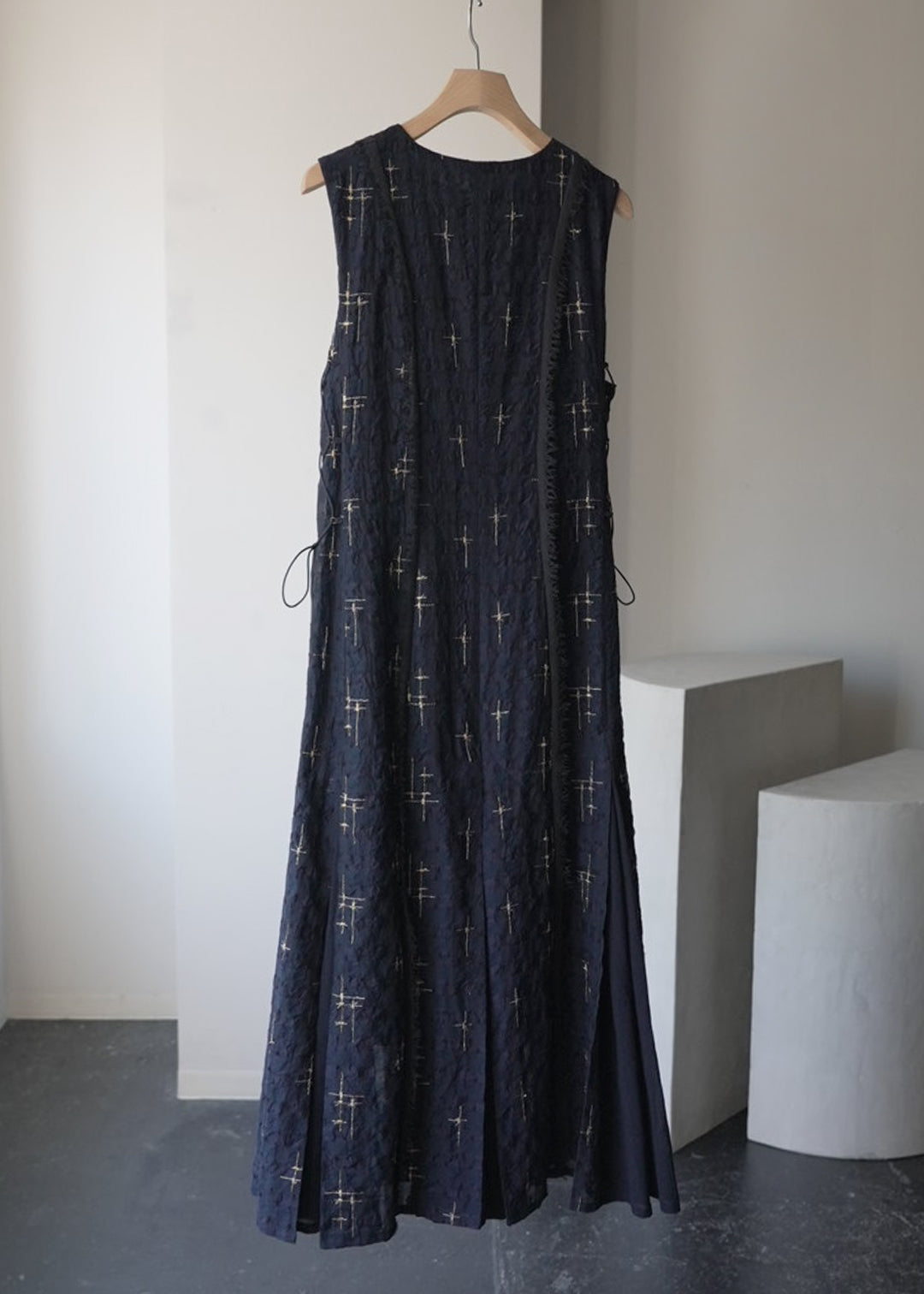 sparkle embroidery dress (navy)