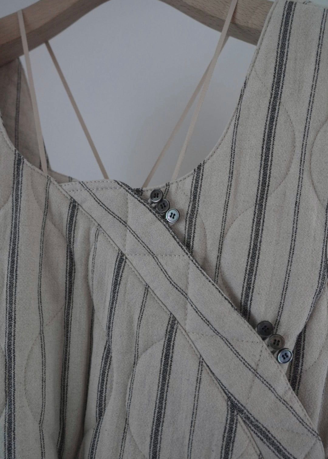 條紋絎縫套頭裙(米色)