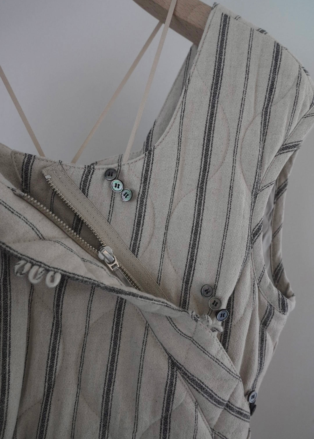 條紋絎縫套頭裙(米色)