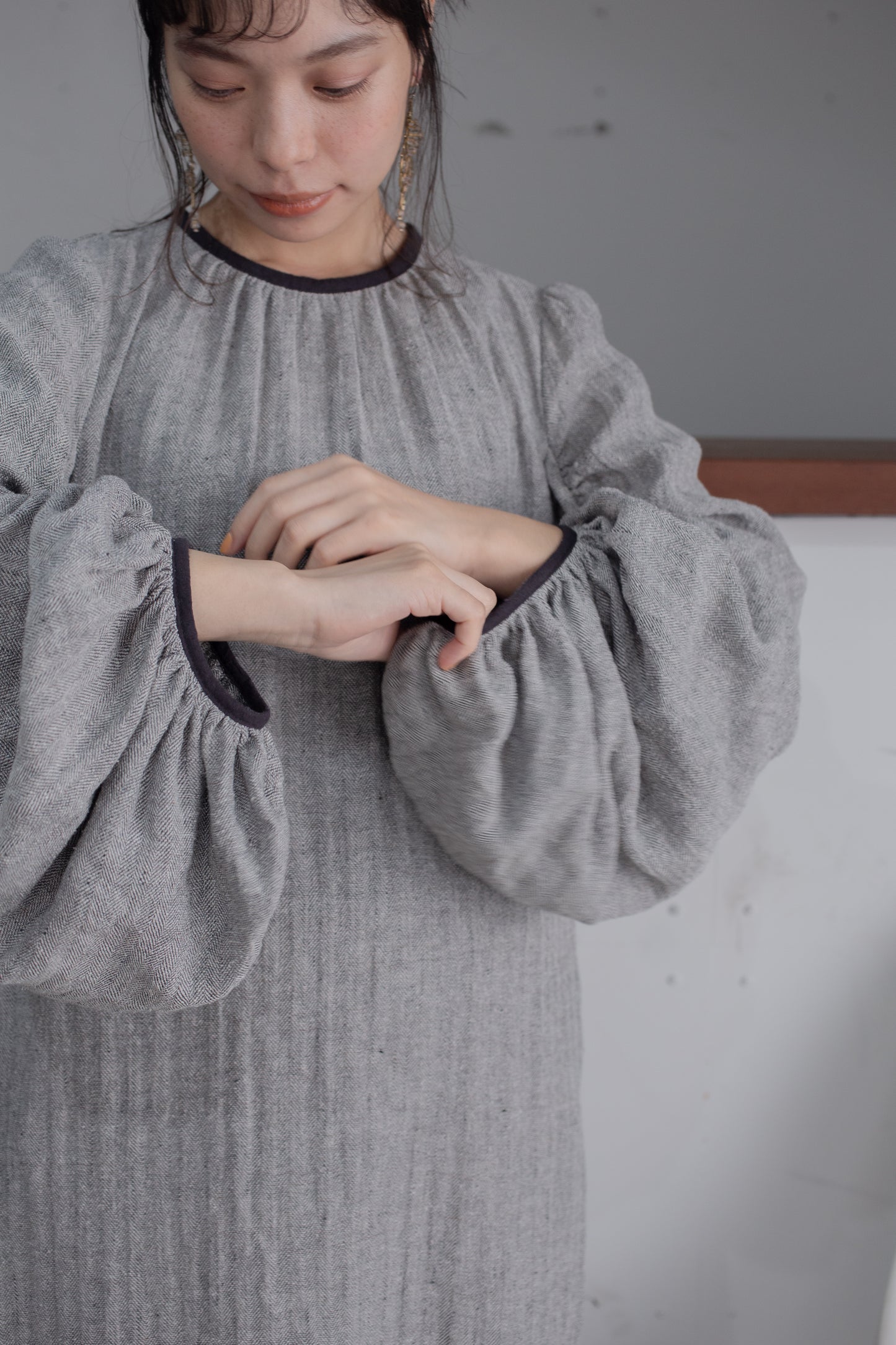 fullness sleeve herringbone dress