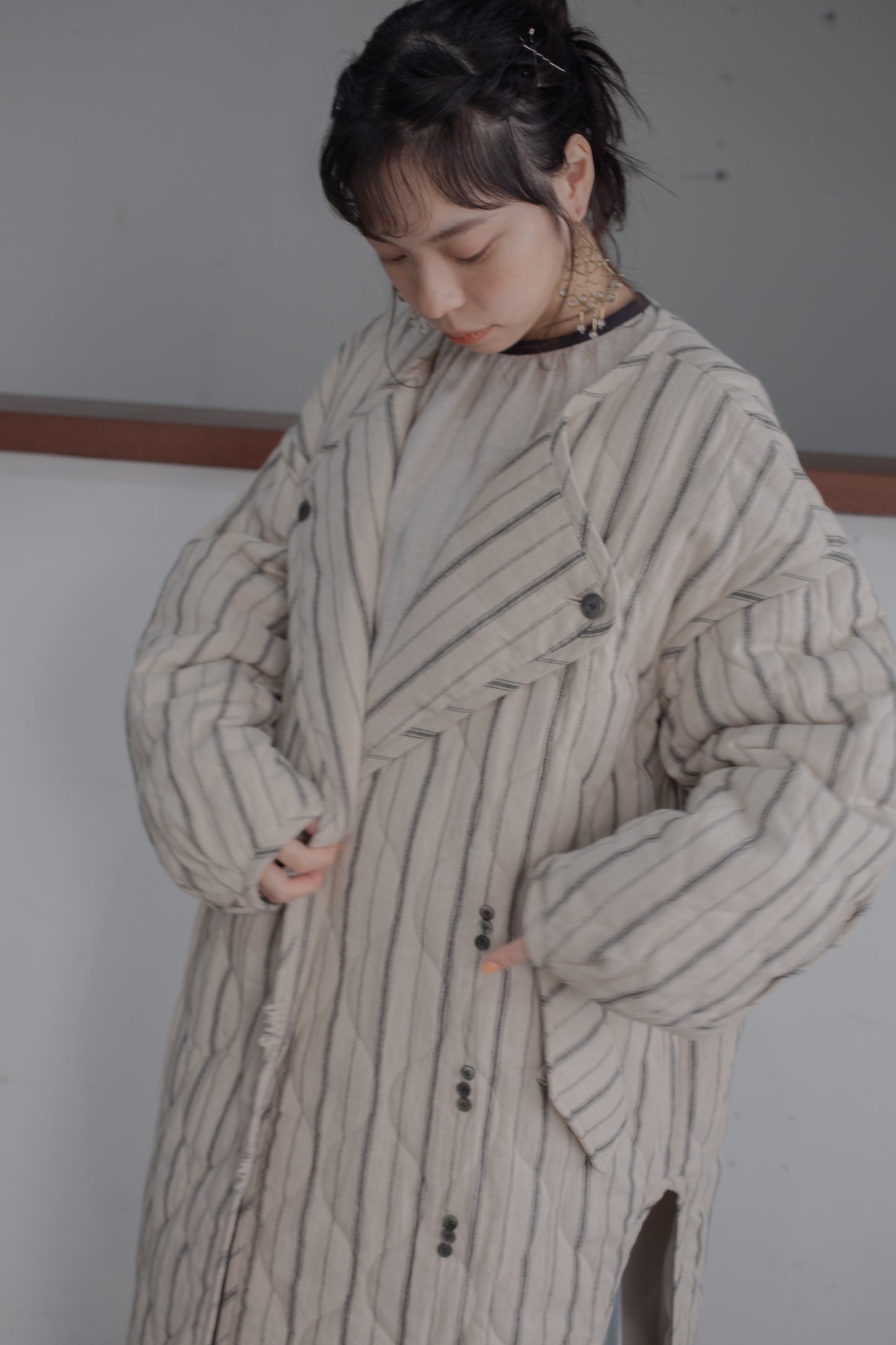 stripe quilt over jacket (écru)
