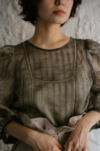 <ご予約商品> stripe patch lace mist blouse ( khaki )