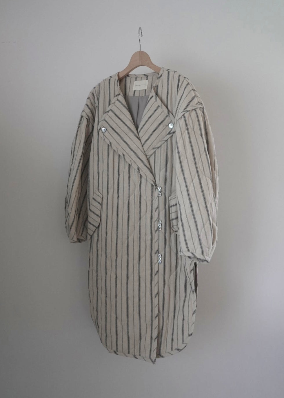 stripe quilt over jacket (écru)