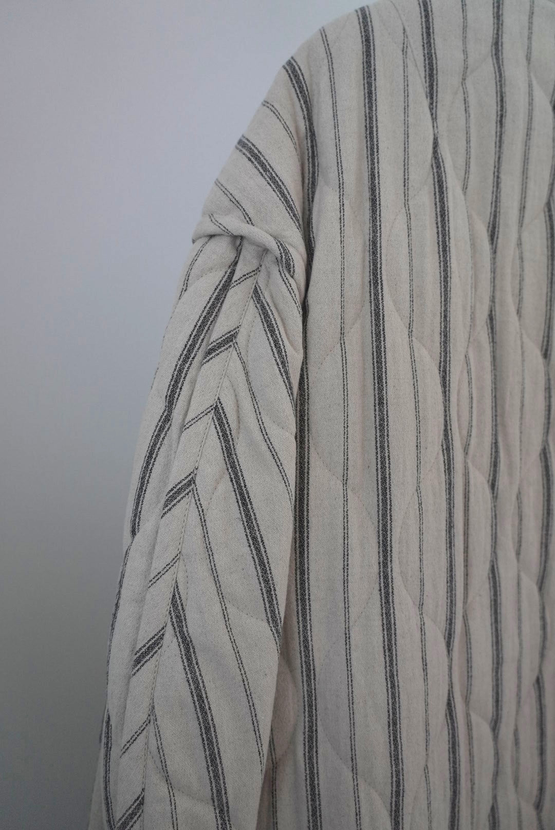 stripe quilt over jacket (écru)