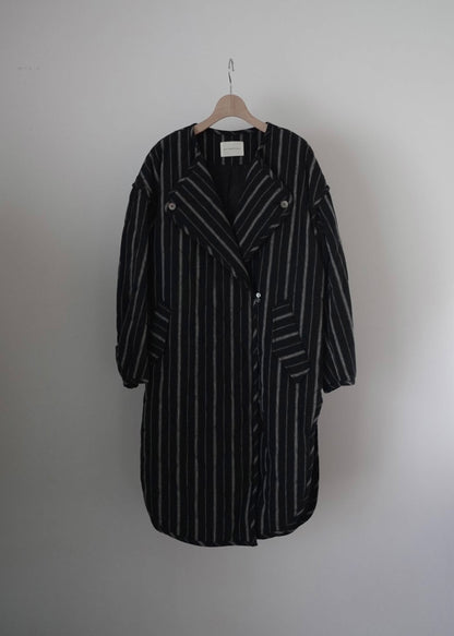 stripe quilt over jacket (black)