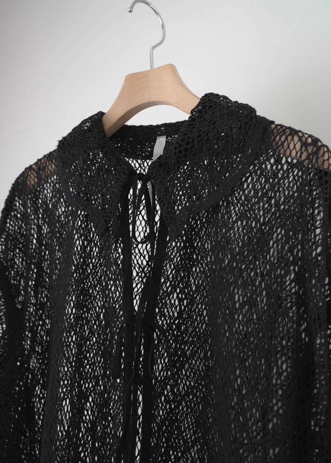 pottery rim lace shirt (black)