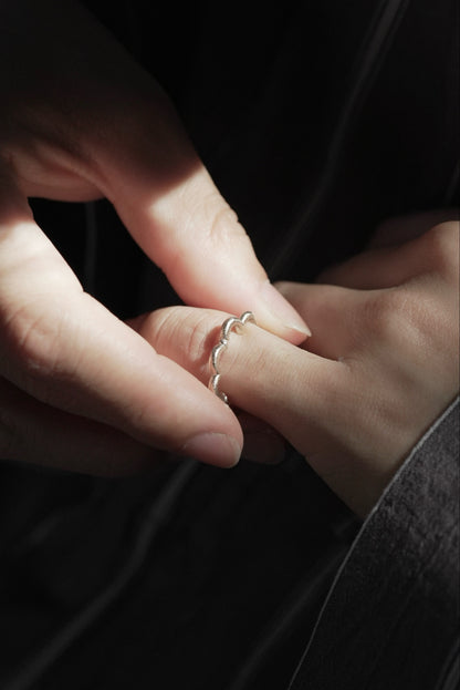 [ pre order ] Dew pinkie ring