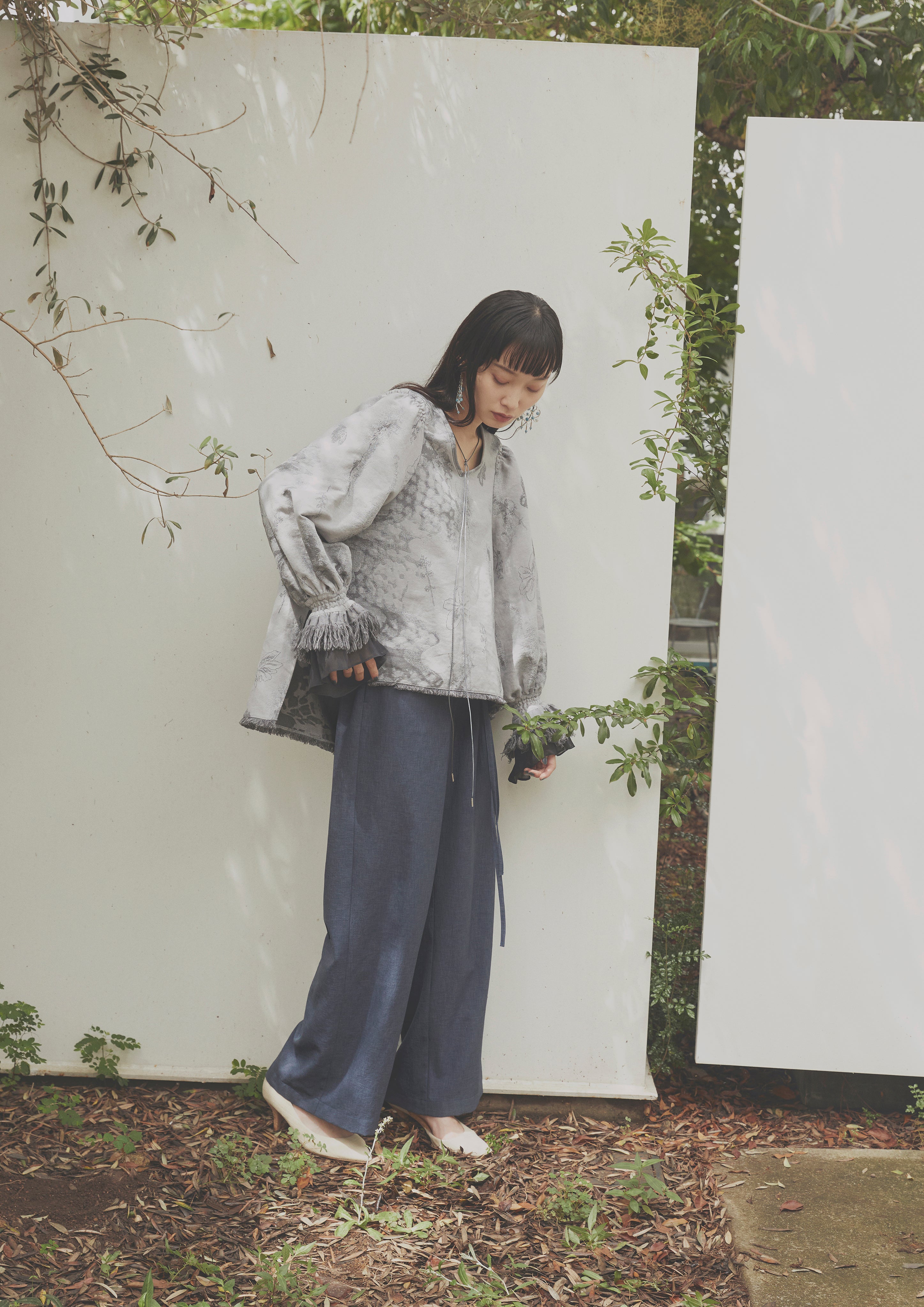 shadow contour jacquard blouse (gray) – nagisa